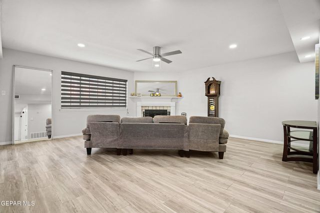 2028 GUS MORAN Street, El Paso, TX 79936