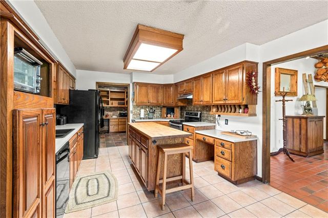 1393 NE 288th Street, Turney, MO 64493