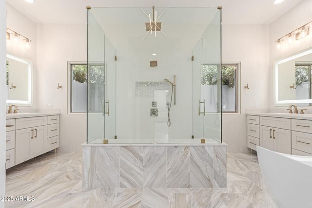 8713 N 80th Place, Scottsdale, AZ 85258