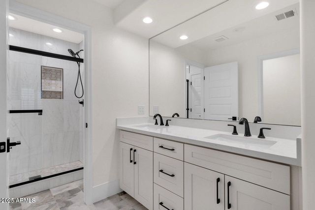 8713 N 80th Place, Scottsdale, AZ 85258