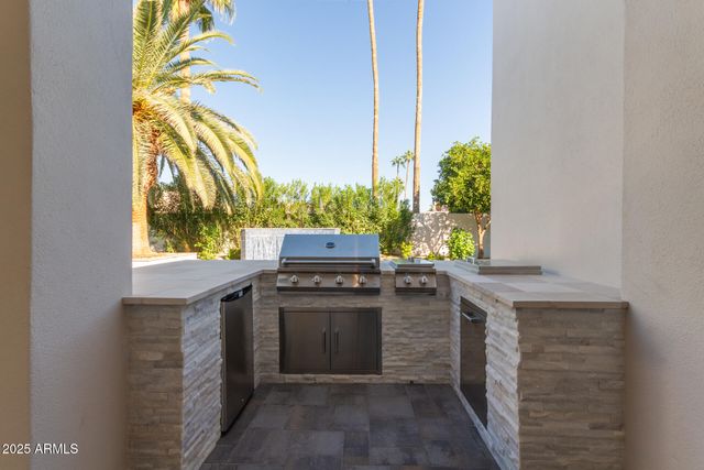 8713 N 80th Place, Scottsdale, AZ 85258