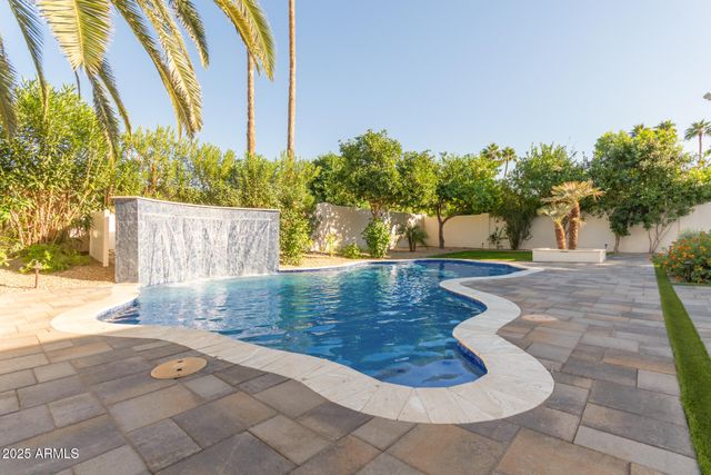 8713 N 80th Place, Scottsdale, AZ 85258