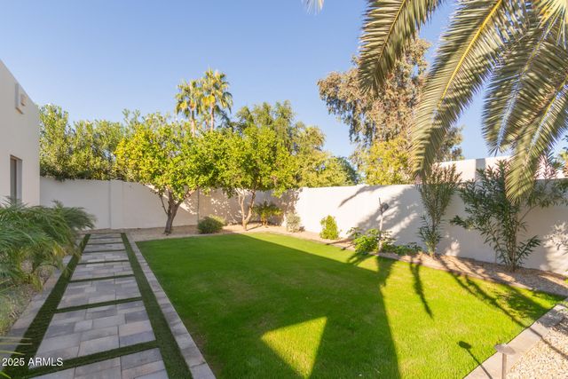 8713 N 80th Place, Scottsdale, AZ 85258