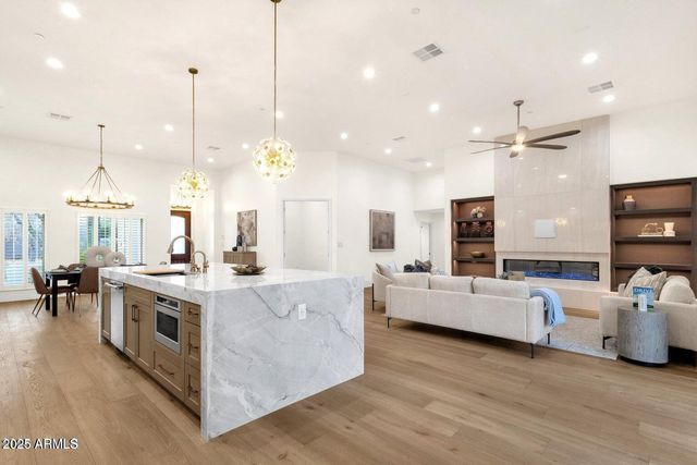 8713 N 80th Place, Scottsdale, AZ 85258