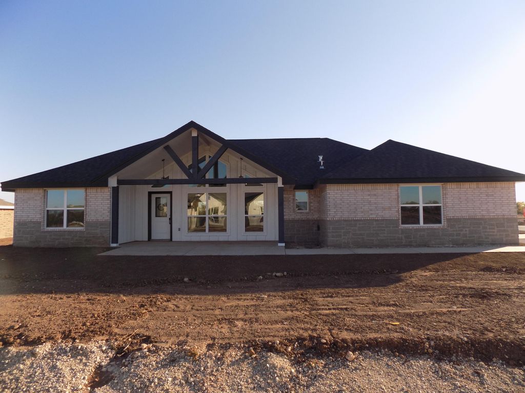 Image 1 of property listing at 9791 Jaguar Trail, San Angelo, TX 76901