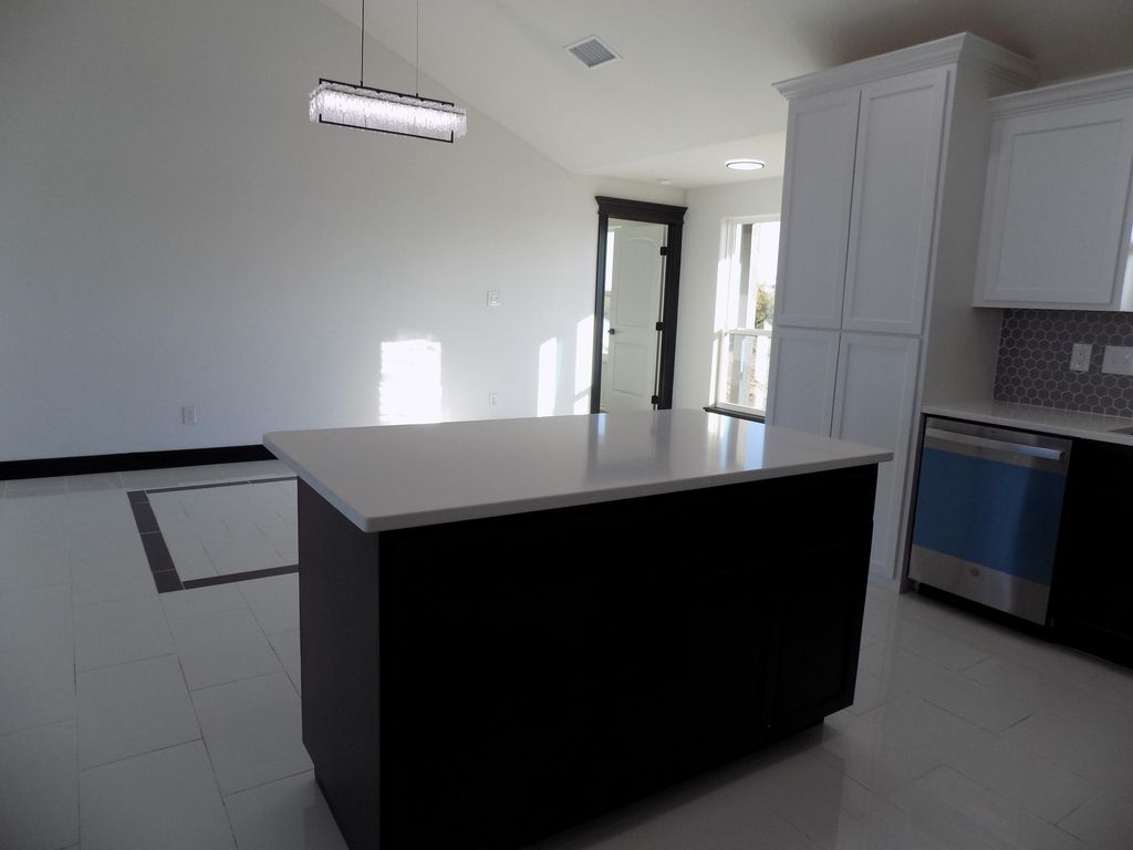 Image 16 of property listing at 9791 Jaguar Trail, San Angelo, TX 76901