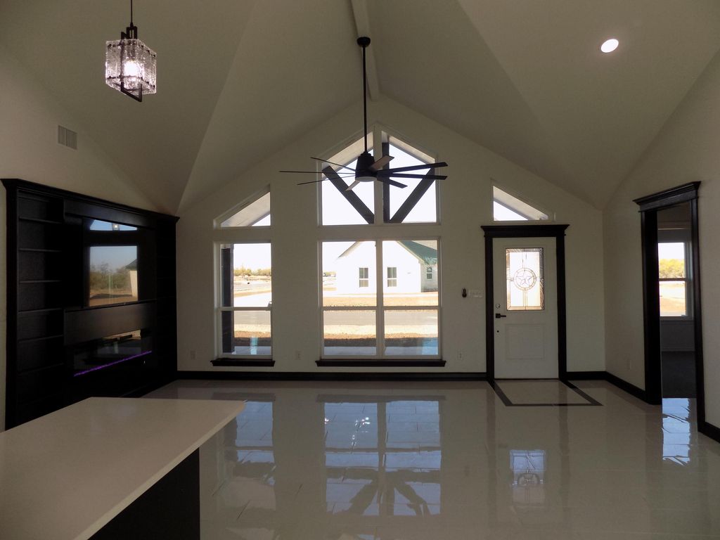Image 3 of property listing at 9791 Jaguar Trail, San Angelo, TX 76901