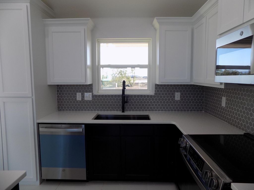 Image 9 of property listing at 9791 Jaguar Trail, San Angelo, TX 76901