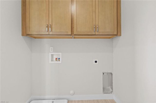 2852 Weston LOOP, Virginia Beach, VA 23456