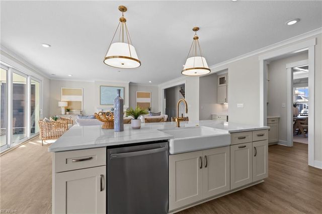 2852 Weston LOOP, Virginia Beach, VA 23456