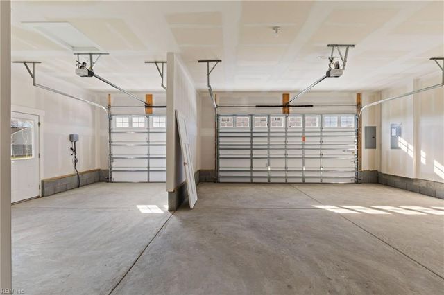 2852 Weston LOOP, Virginia Beach, VA 23456