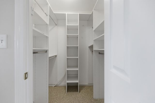 97 Anderer Ln 304, Boston, MA 02132