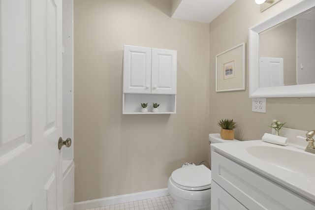 97 Anderer Ln 304, Boston, MA 02132
