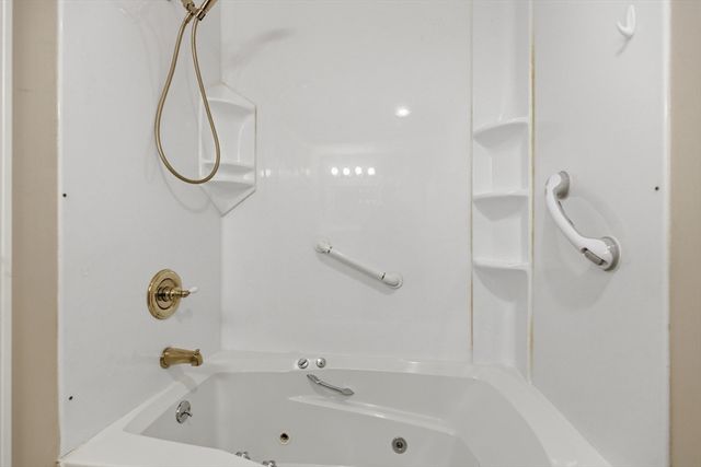 97 Anderer Ln 304, Boston, MA 02132