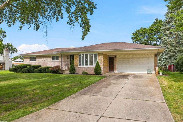 53375 Mark Drive, Shelby Twp, MI 48316