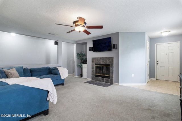 1092 SUNRAY Court, Jacksonville, FL 32218