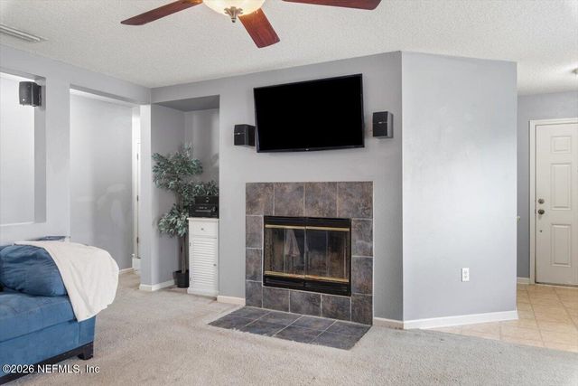 1092 SUNRAY Court, Jacksonville, FL 32218
