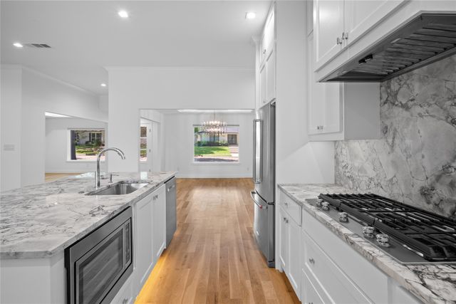 7344 Fieldgate Drive, Dallas, TX 75230