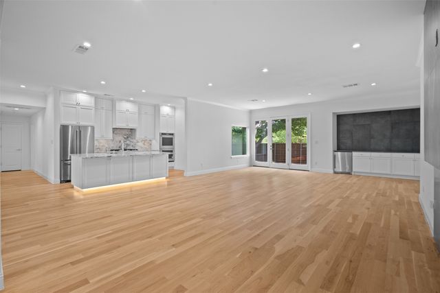 7344 Fieldgate Drive, Dallas, TX 75230