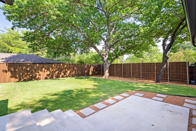 7344 Fieldgate Drive, Dallas, TX 75230