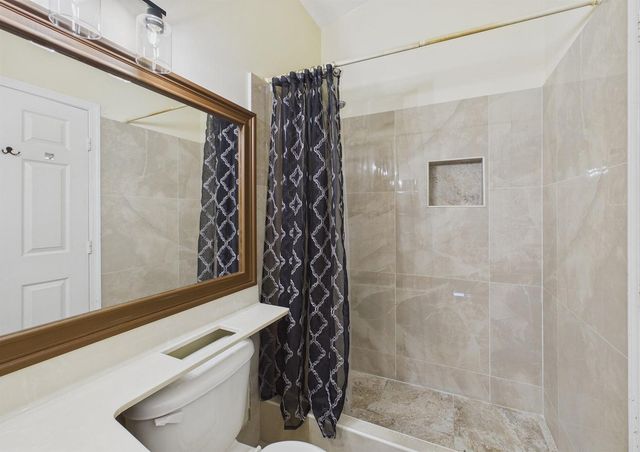 169 Executive Circle, Boynton Beach, FL 33436