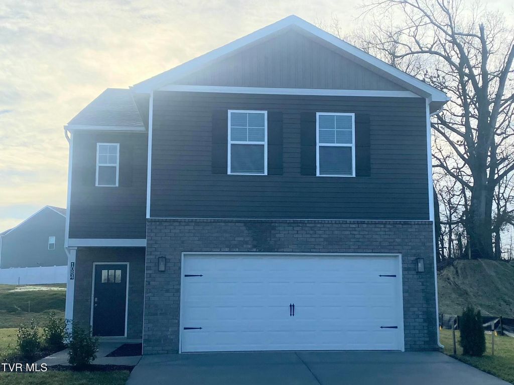 1084 Edison Road, Johnson City, TN 37615