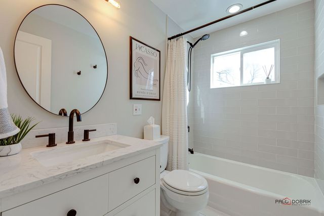 1011 N HADDOW Avenue, Arlington Heights, IL 60004
