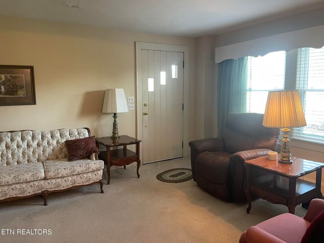 206 Doughty Drive, Knoxville, TN 37918