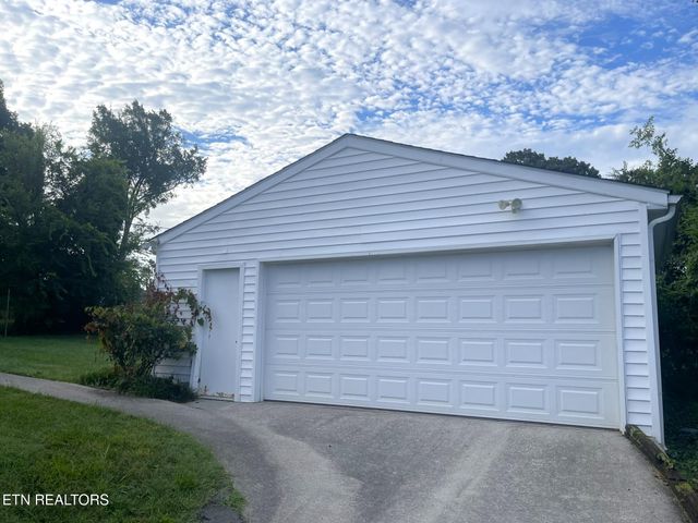 206 Doughty Drive, Knoxville, TN 37918