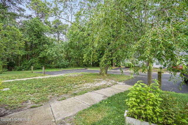 461C Andover Court, Manchester, NJ 08759