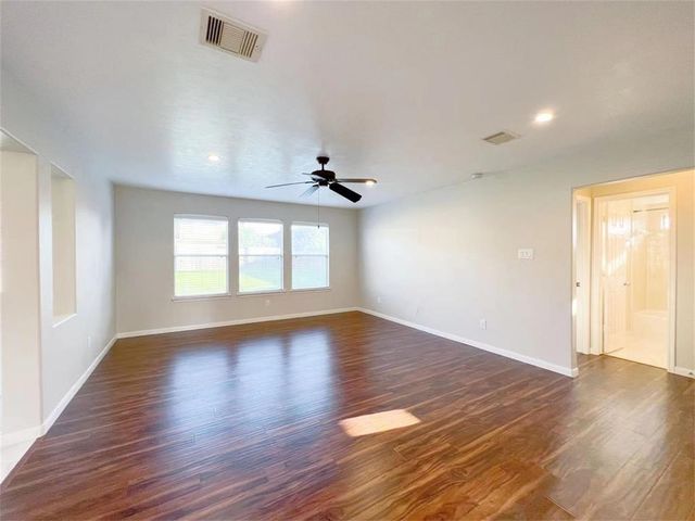 18102 Redoak Manor Lane, Cypress, TX 77433