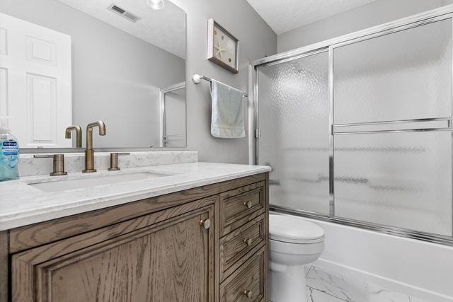 101 Bennington Street, Johnstown, OH 43031