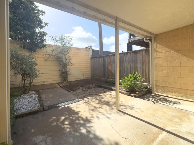 6505 Gambier Lane, Bellaire, TX 77401