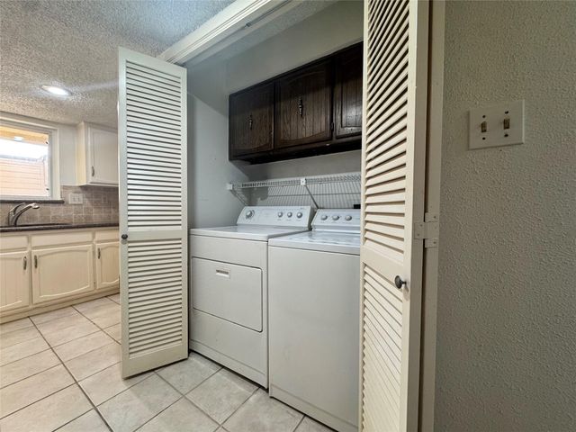 6505 Gambier Lane, Bellaire, TX 77401