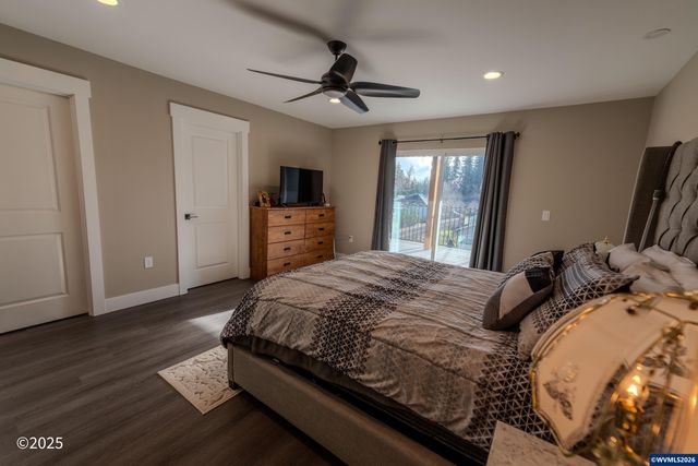 780 778 E Jefferson St, Stayton, OR 97383