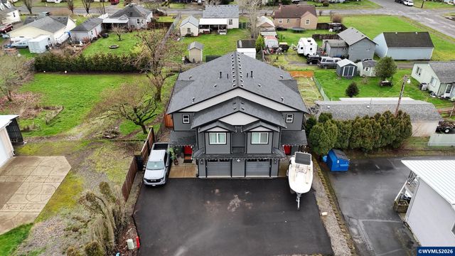 780 778 E Jefferson St, Stayton, OR 97383