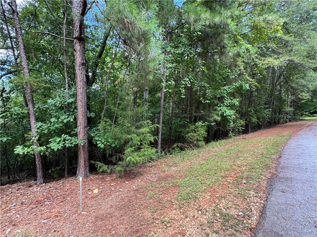 127 Creek View Drive, Seneca, SC 29678