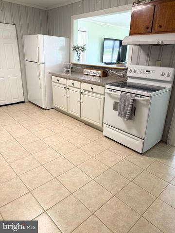 504 SUNSET BLVD, Ridgely, MD 21660