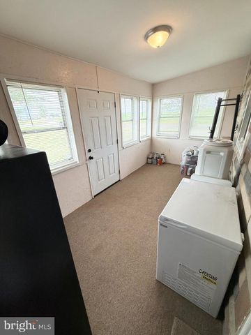 504 SUNSET BLVD, Ridgely, MD 21660