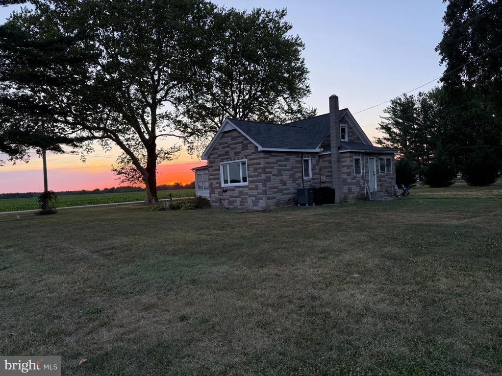 504 SUNSET BLVD, Ridgely, MD 21660