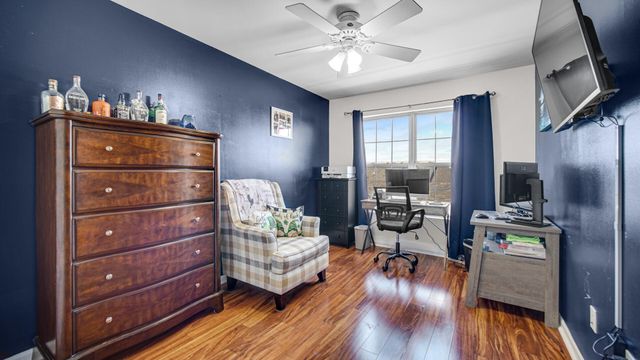 1818 Golden Oak Court, Crown Point, IN 46307