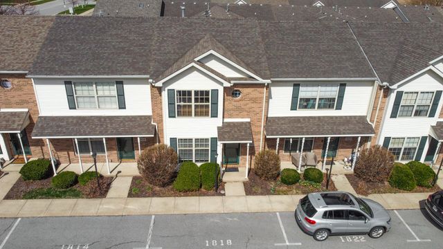 1818 Golden Oak Court, Crown Point, IN 46307