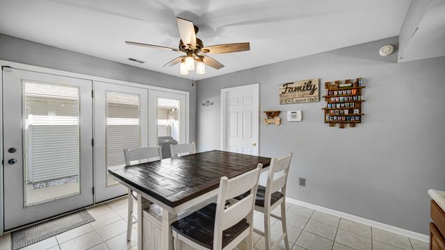 1818 Golden Oak Court, Crown Point, IN 46307