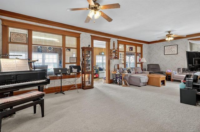 432 Vermont Street, Waterloo, IA 50701