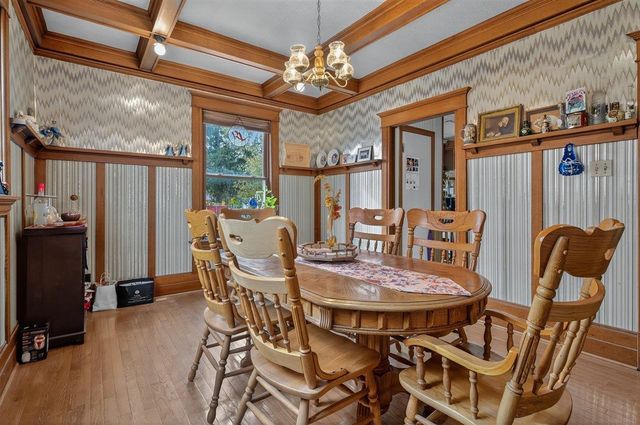 432 Vermont Street, Waterloo, IA 50701