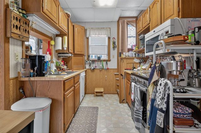 432 Vermont Street, Waterloo, IA 50701