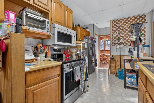 432 Vermont Street, Waterloo, IA 50701