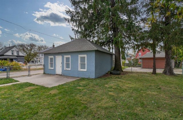 432 Vermont Street, Waterloo, IA 50701