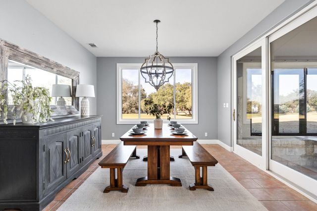 2433 Founders CIR, Spicewood, TX 78669