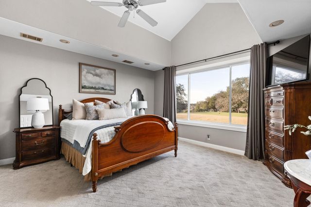 2433 Founders CIR, Spicewood, TX 78669